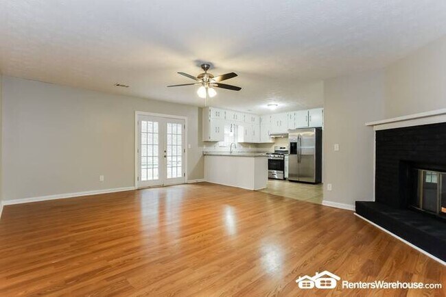 Building Photo - Ranch with Two Master Suites