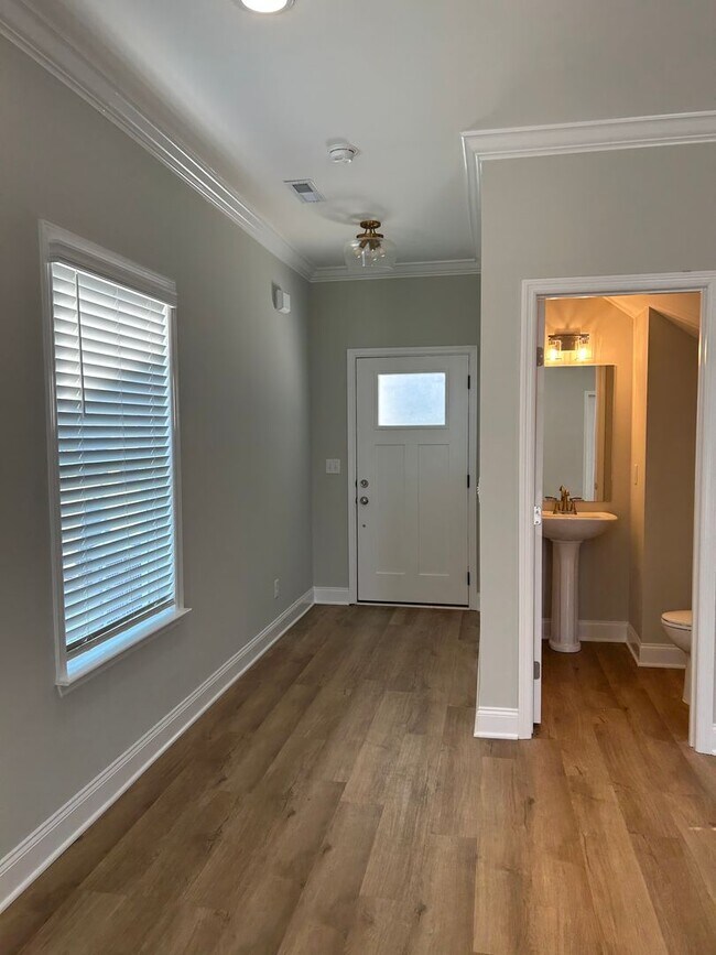 Foto del edificio - 3217 Green Turtle Ln NE