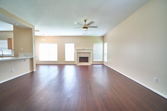 Building Photo - 9111 Winkbow Dr