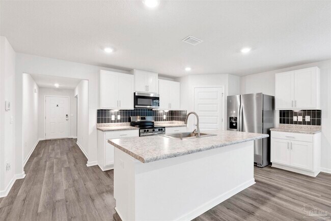 Foto del edificio - 6304 Firefly Dr