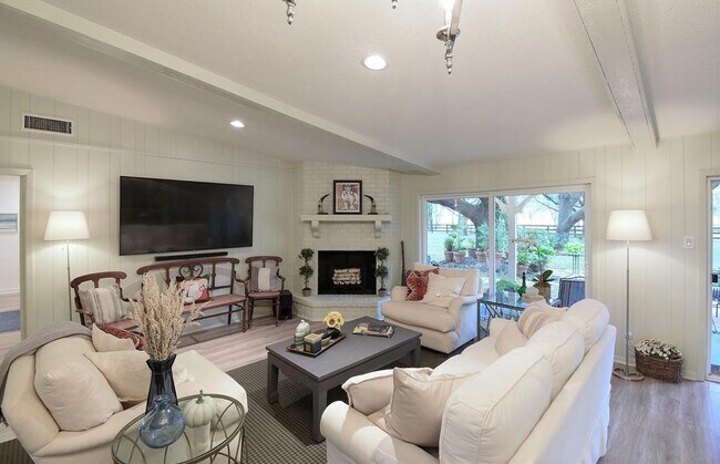 Foto del edificio - 34122 Pecan Hill Dr