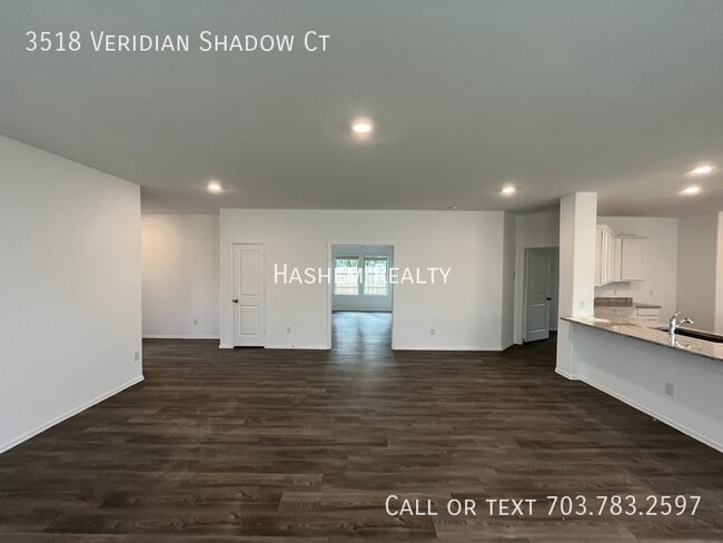 Foto del edificio - Brand New Single Family Home! Ready For Im...