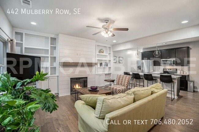 Building Photo - 442 Mulberry Row