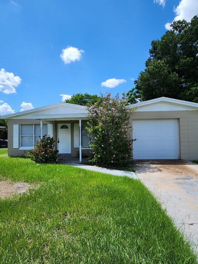 7212 Mandarin Dr, Orlando, FL 32819 House Rental in Orlando, FL