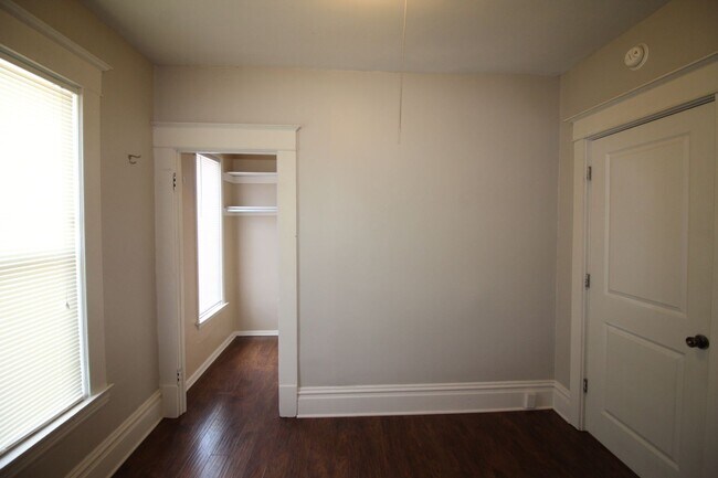 Foto del edificio - 4 Bedroom Home on West Side!