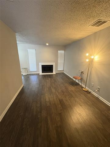 Foto del edificio - 4502 Gaston Ave