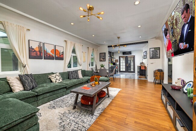 Foto del edificio - 5447 Lime Ave