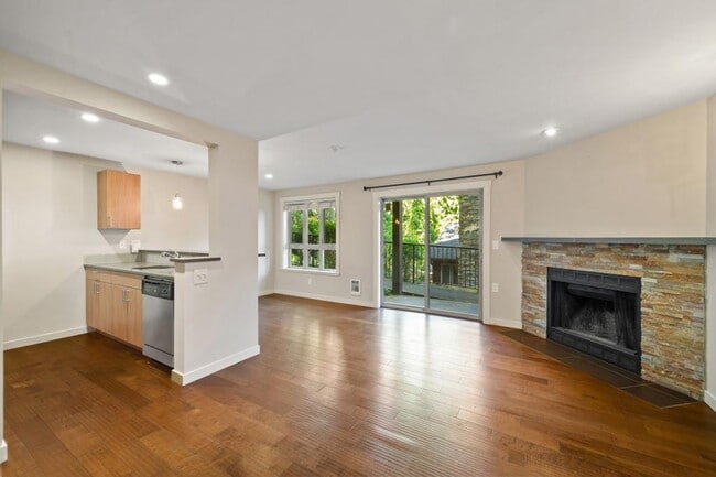 Building Photo - The Boulders Condominium - 1 bedroom