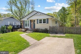 Building Photo - 12816 Greenhall Dr