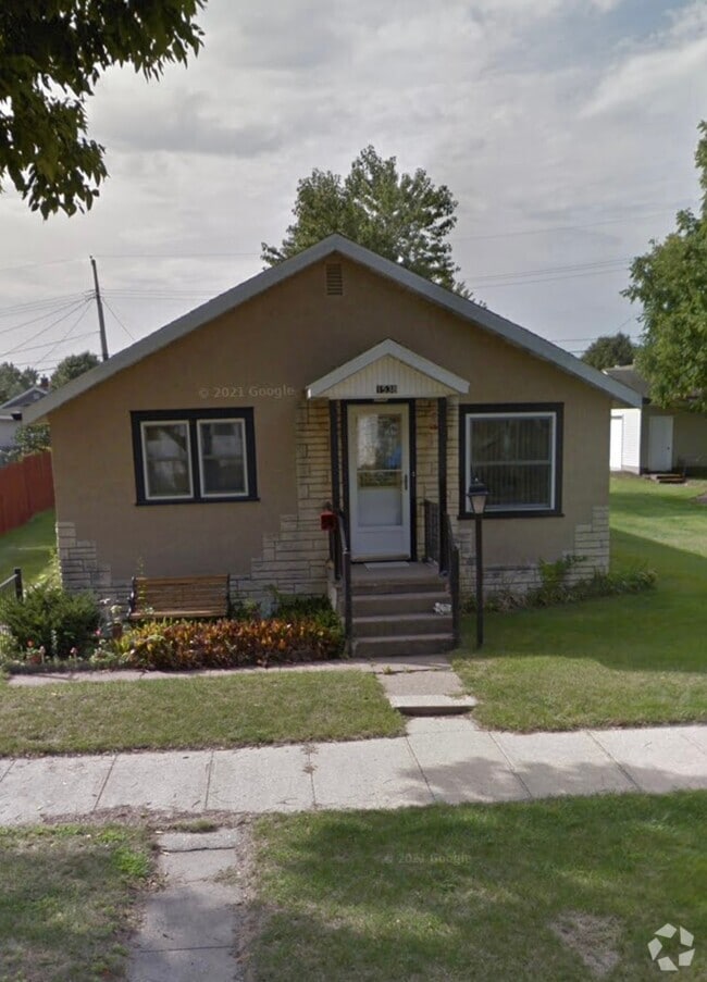 Building Photo - 1538 Barlow St