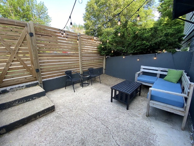 Foto del edificio - 101 N Wayland Ave