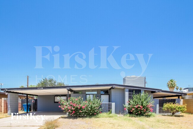 Building Photo - 3718 W Townley Ave