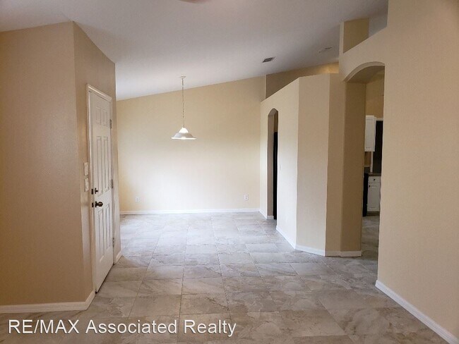 Building Photo - 3 br, 2 bath House - 8236 96th Avenue