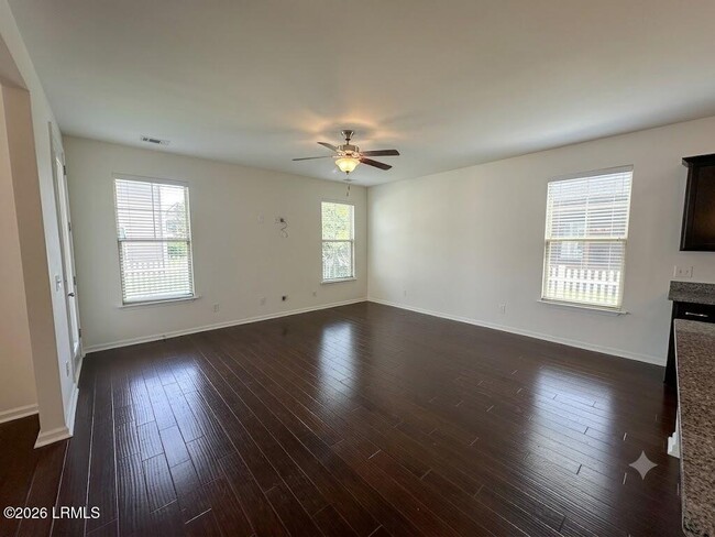 Building Photo - 15 Beauregard Ct