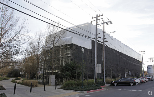 Building Photo - Liquid Sugar Lofts