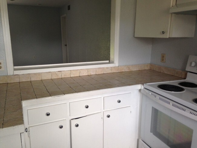 Building Photo - 3 br, 2.5 bath House - 792 LUCAYA DRIVE