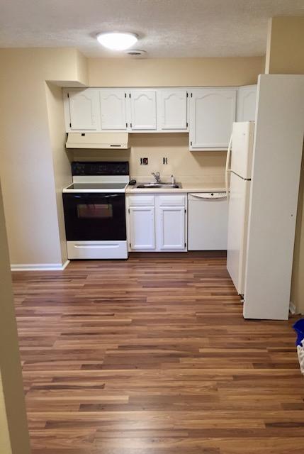 Building Photo - 622 Junction St