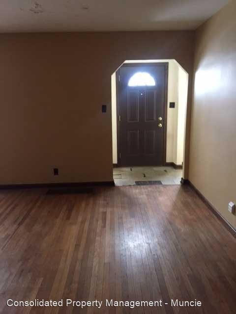 Building Photo - 2 br, 1 bath House - 1809 N. Reserve