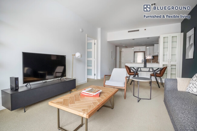 Building Photo - 425 8th St NW