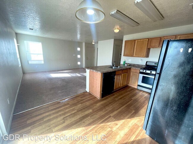 Foto del edificio - 3 br, 3 bath House - 716 Mesa Del Rio Stre...