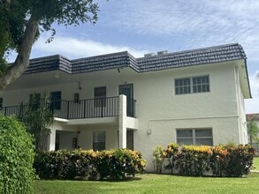 Building Photo - 23 Abbey Ln