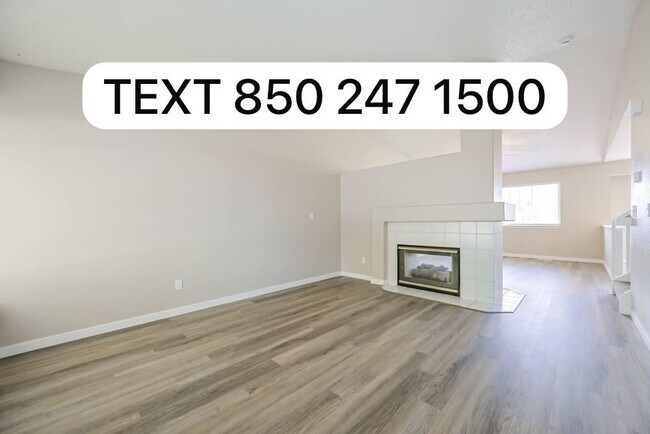 Foto del edificio - 3842 Primrose Ln