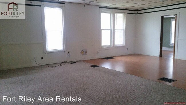 Foto del edificio - 3 br, 2 bath House - 304 N. Madison