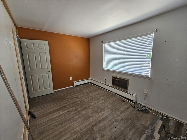 Building Photo - 27 Tanager Rd