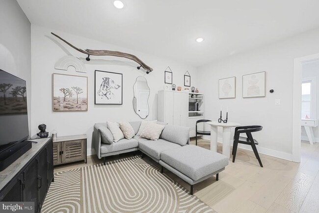 Building Photo - 1144 Owen Pl NE