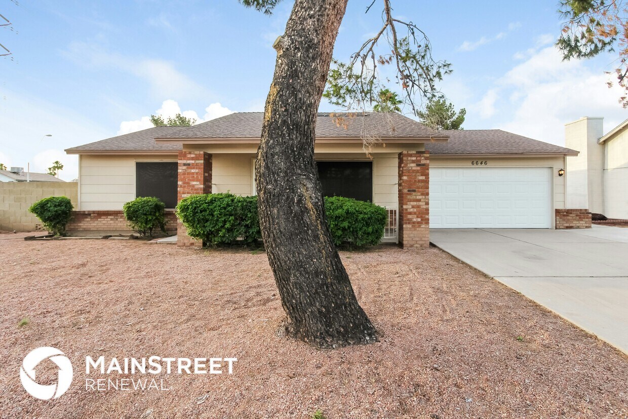 Primary Photo - 6646 W Sunnyside Dr
