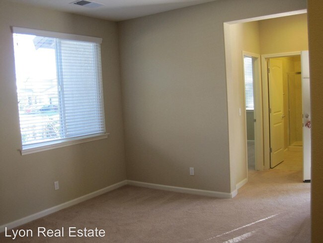 Foto del edificio - 4 br, 3.5 bath House - 3250 Rainhill Loop