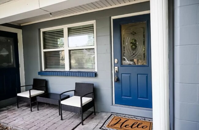 Photo - 7016 S De Soto St House