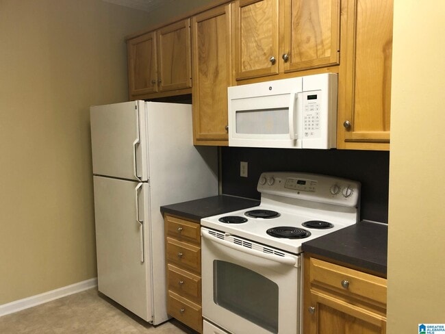 Building Photo - 669 Treymoor Lake Cir