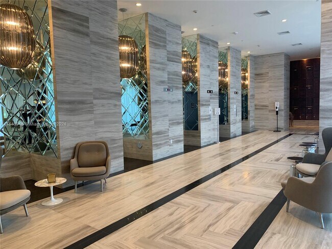 Foto del edificio - 2000 Metropica Wy