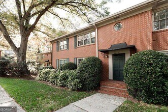 Building Photo - 425 Lindbergh Drive NE