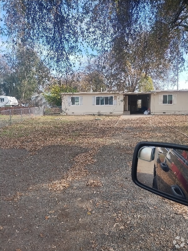 Building Photo - 1584 Bonnell Ave