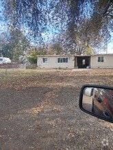 Building Photo - 1584 Bonnell Ave