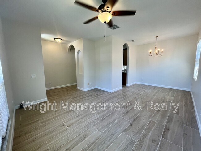 Foto del edificio - 13552 Mere View Dr