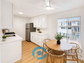 Building Photo - 13754 Mango Dr