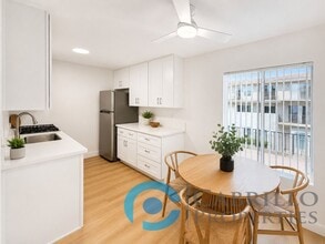 Building Photo - 13754 Mango Dr