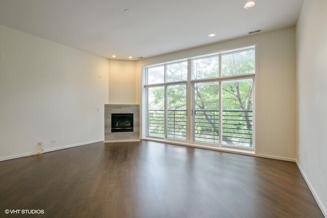 Foto del edificio - 1872 N Damen Ave