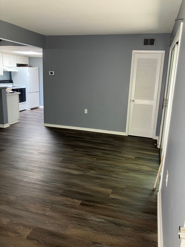 Foto del edificio - 3706 E North St