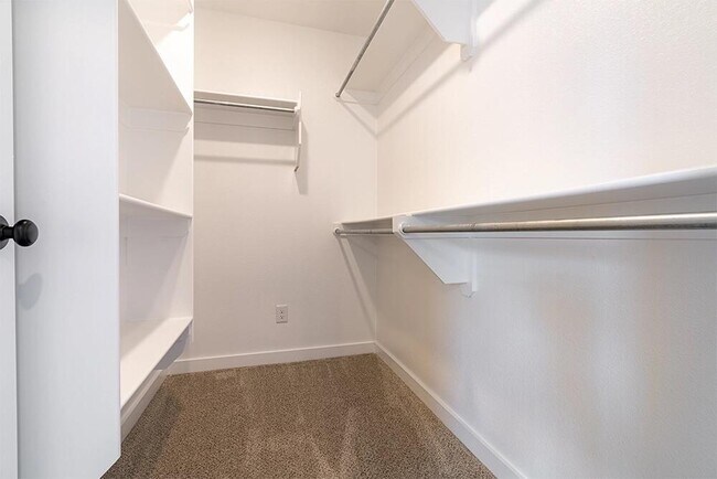 Building Photo - 7213 37th St