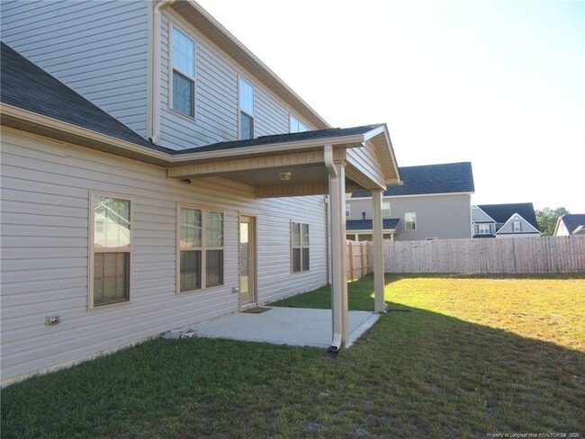 Foto del edificio - 2142 Yates Ranch Rd