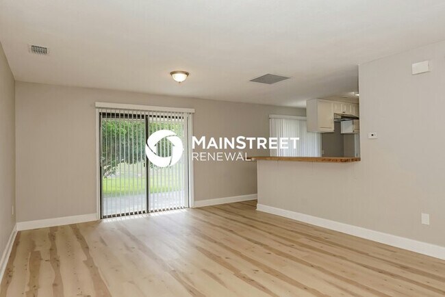 Building Photo - 3 Bedroom Pet-Friendly Home in COCOA, FL with Main Street Renewal