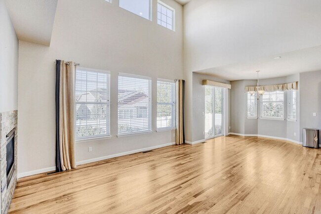 Building Photo - Bright, Seamless Living in Longmont’s Premier School District