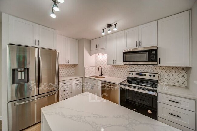 Foto del edificio - 4734 N Springs Rd NW