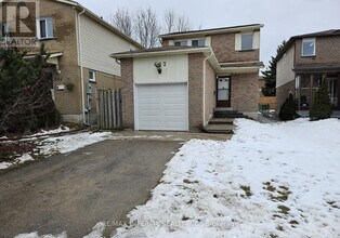 Building Photo - 442 Church St S