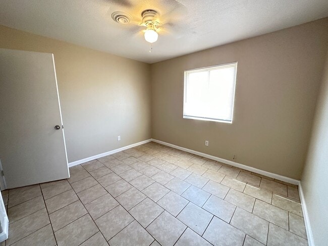 Building Photo - 3 bed/ 2 ba house  - Olivehurst