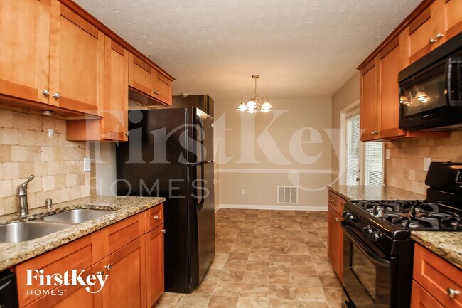 Building Photo - 56 Hatties Fancy